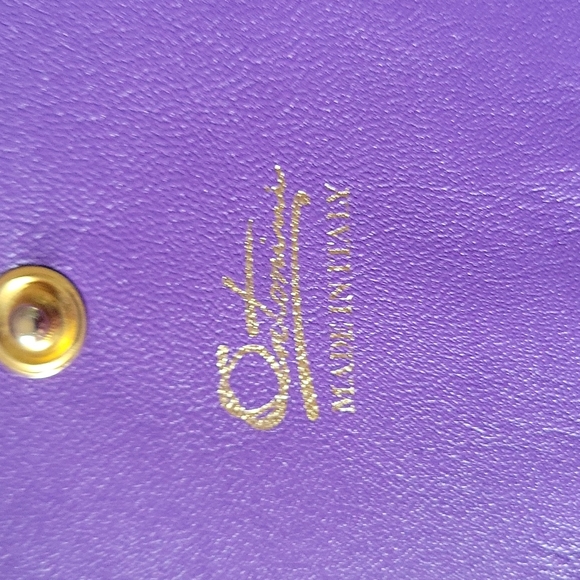 Beautiful soft leather purple crossbody bag - Picture 4 of 7